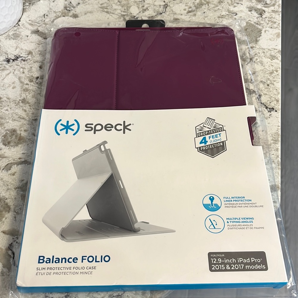 Speck slim protective case for iPad Pro 12.9 inch